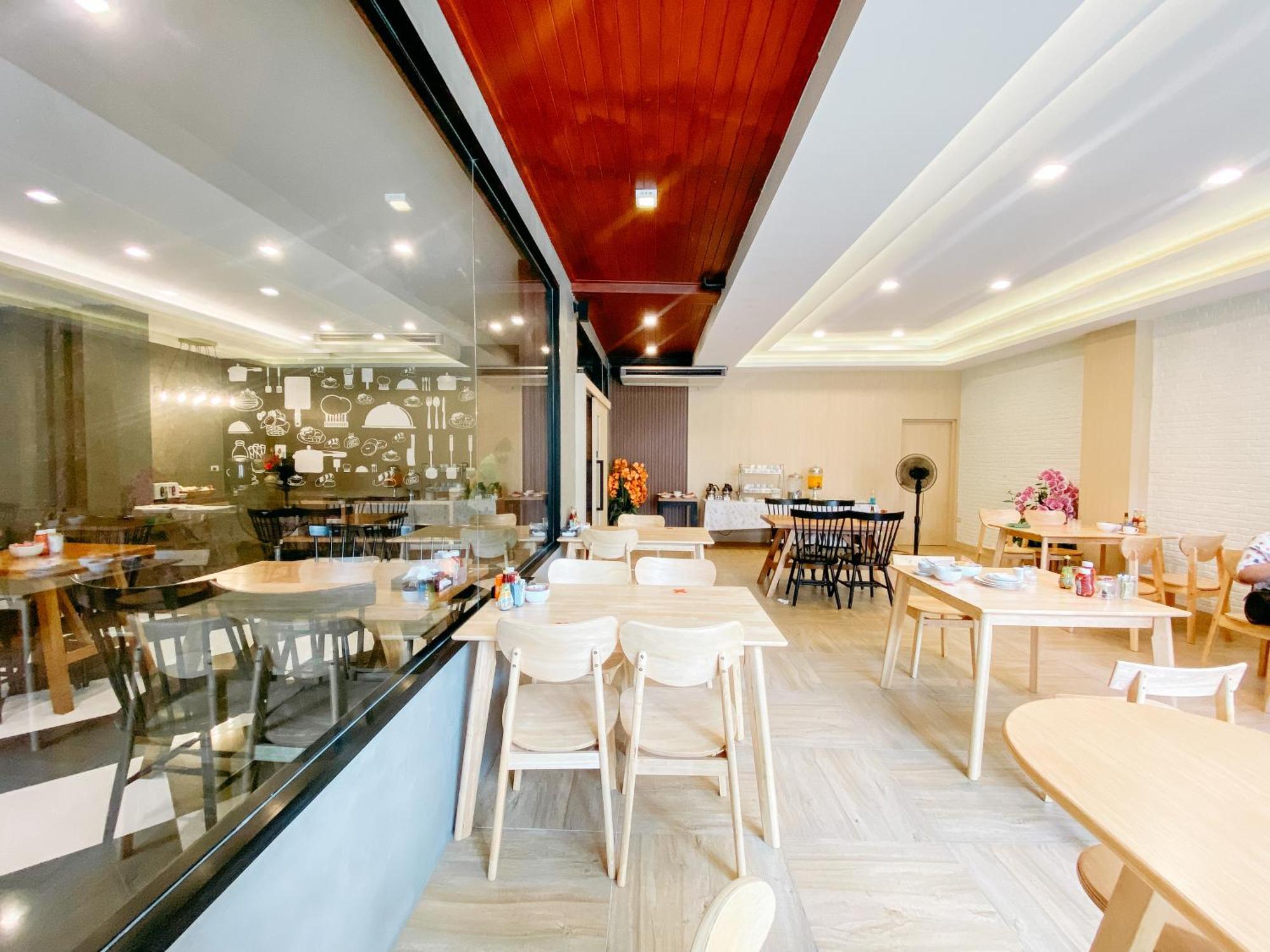 Irin Beach Cha-Am Exterior photo